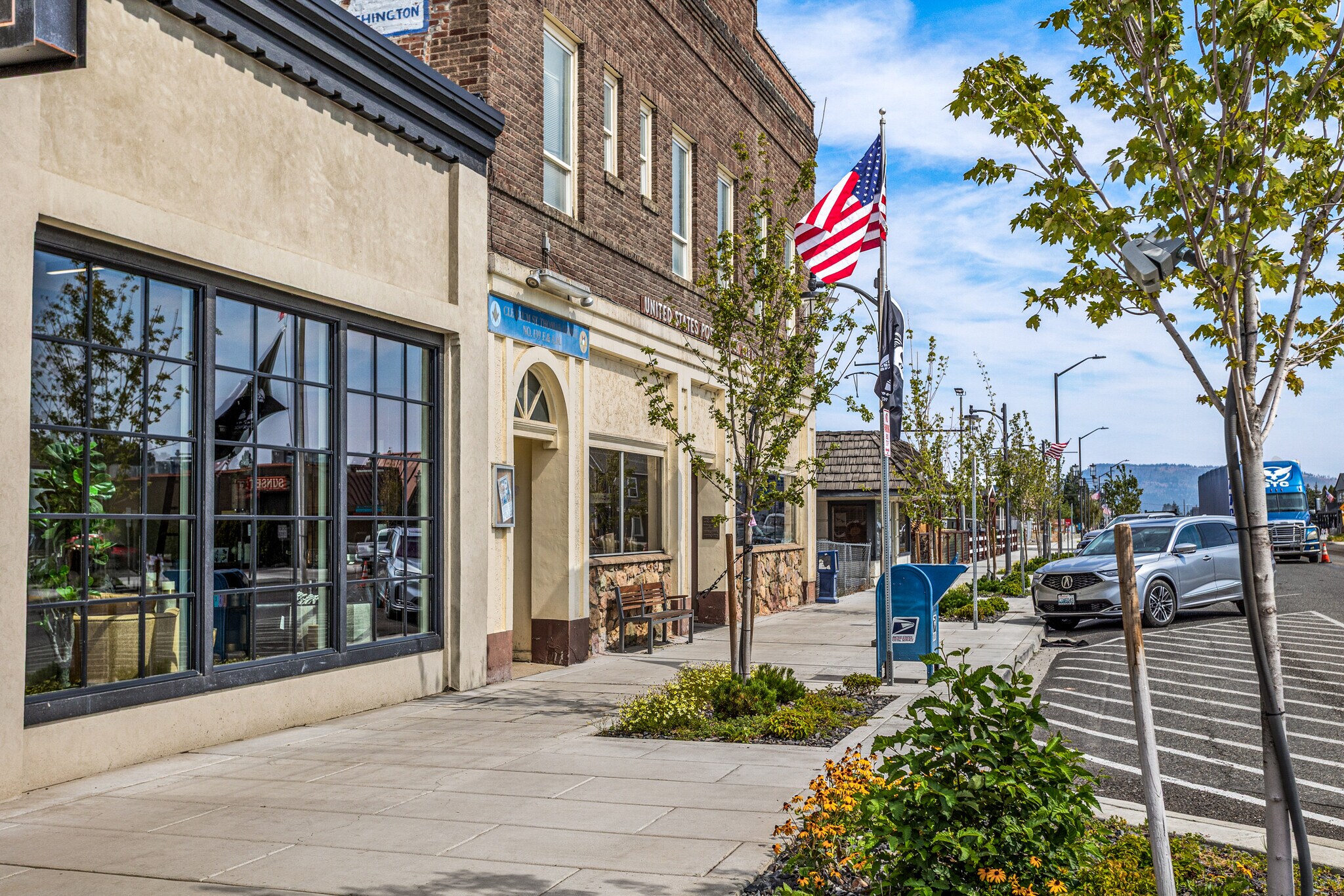 305 E 1st St, Cle Elum, WA for Sale