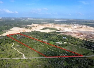 New Braunfels, TX Commercial - 584 Coyote Run