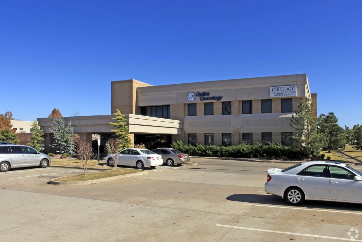 230 N Midwest Blvd, Oklahoma City, OK for Sale
