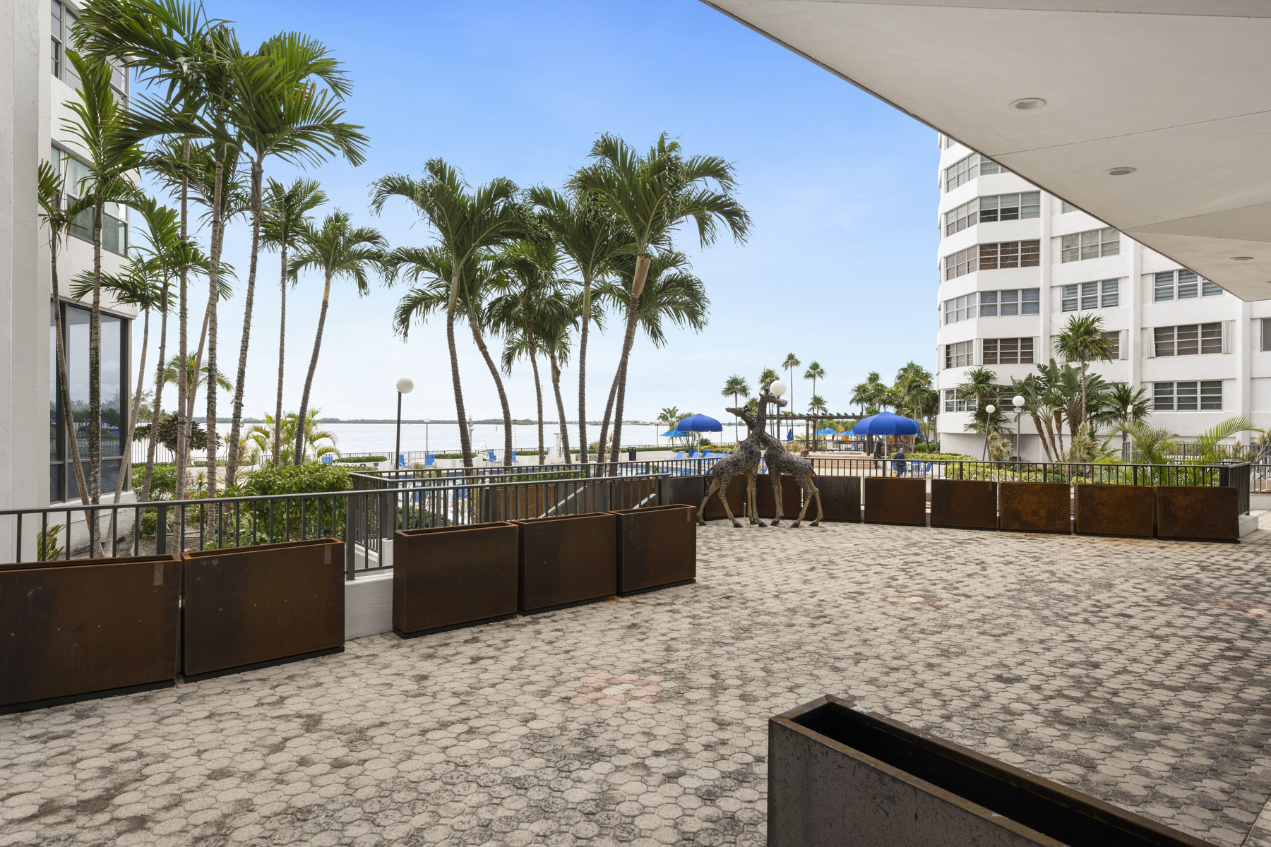 801 Brickell Bay Dr, Miami, FL for Rent