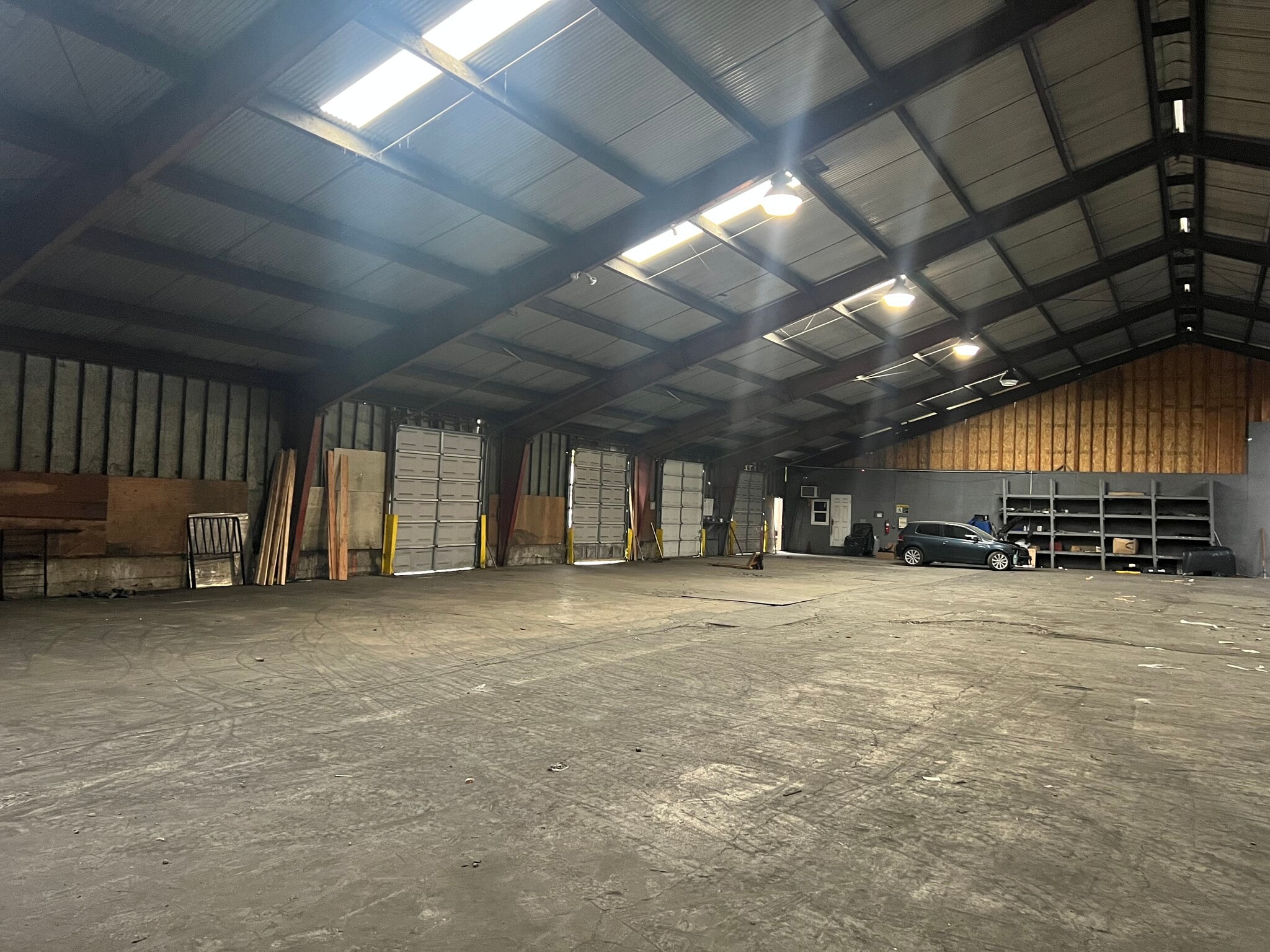 23901 NE Sandy Blvd, Wood Village, OR for Rent