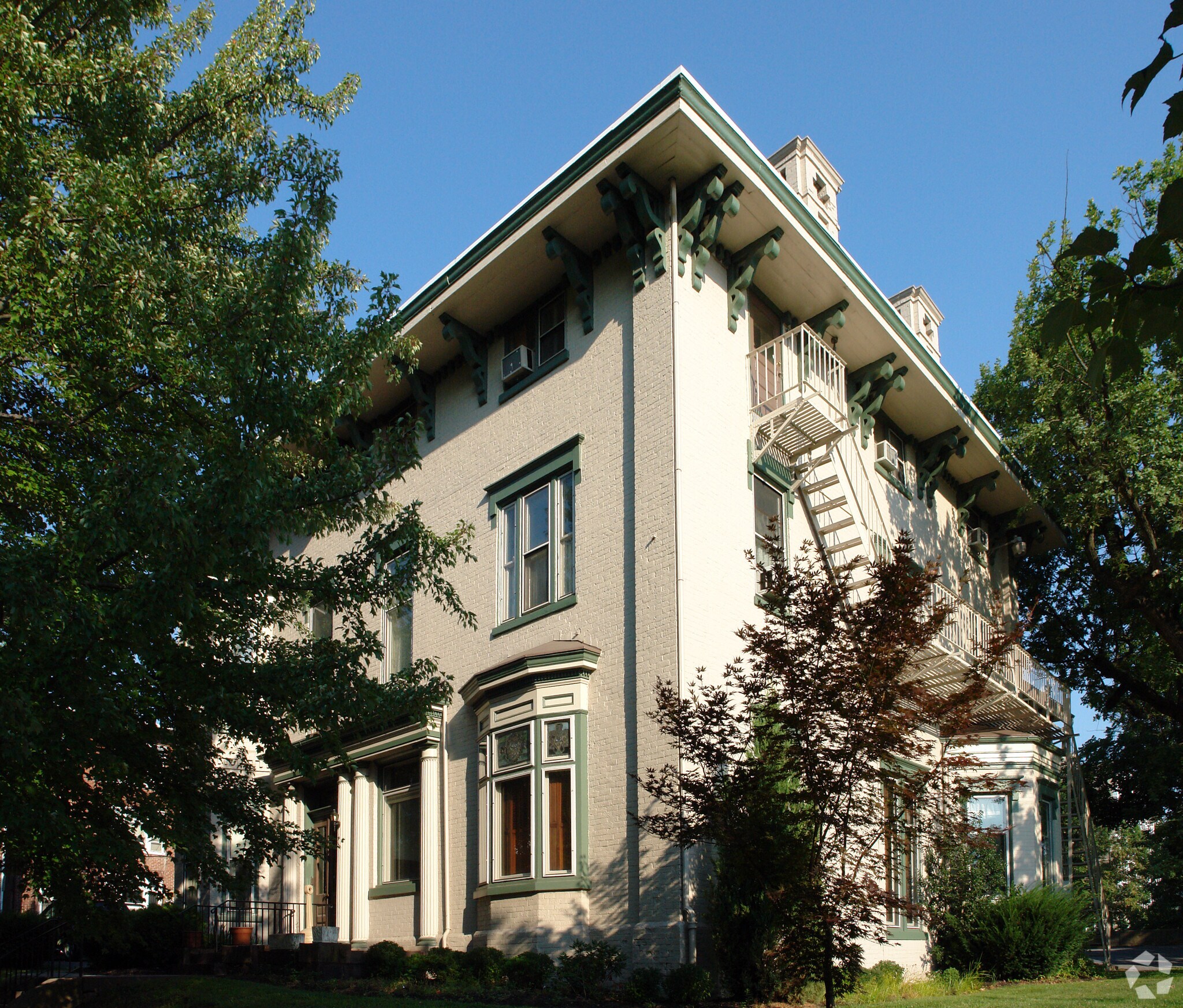 401-411 W Walnut St, Allentown, PA for Rent