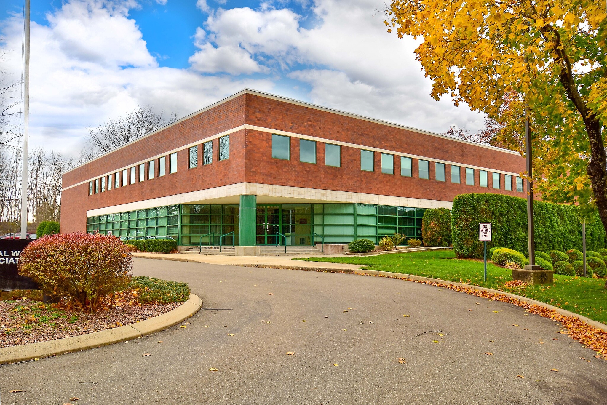 755 Winding Brook Dr, Glastonbury, CT for Sale