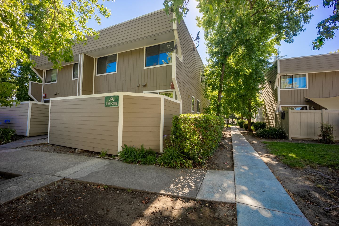 2143 W Steele Ln Santa Rosa, CA 95403 MultiFamily Property for Sale