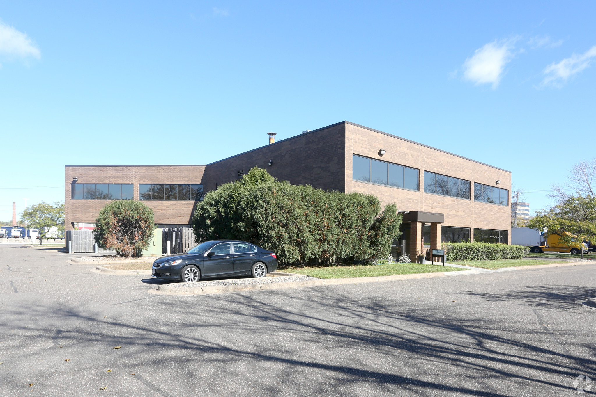 2520 Broadway St NE, Minneapolis, MN for Rent
