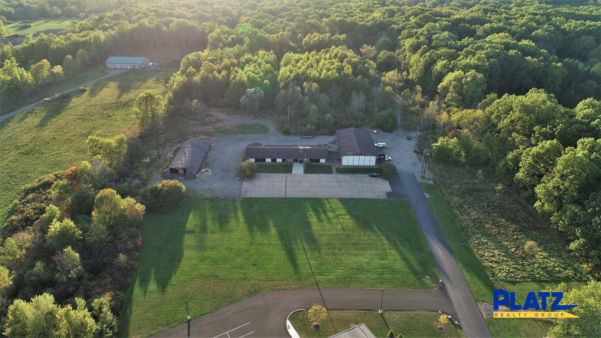 1372 Youngstown Kingsville Rd SE, Vienna, OH for Rent