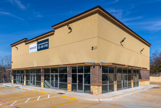 Dallas, TX Retail - 2531 W Ledbetter Dr