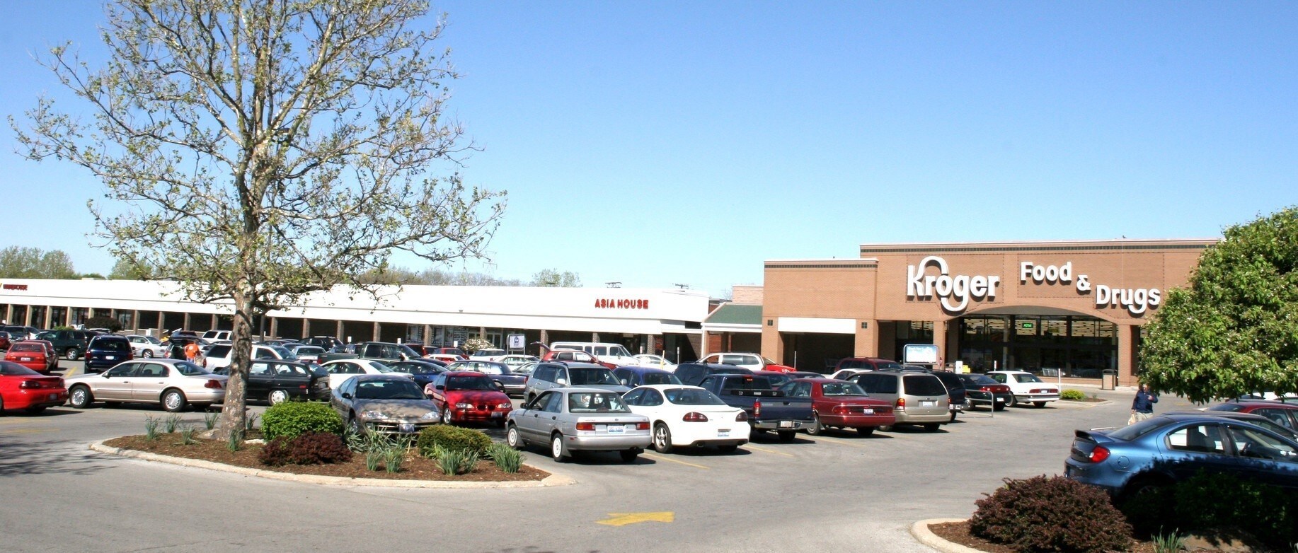 3112 N Water St Decatur, IL 62526 Shopping Center Property for Lease