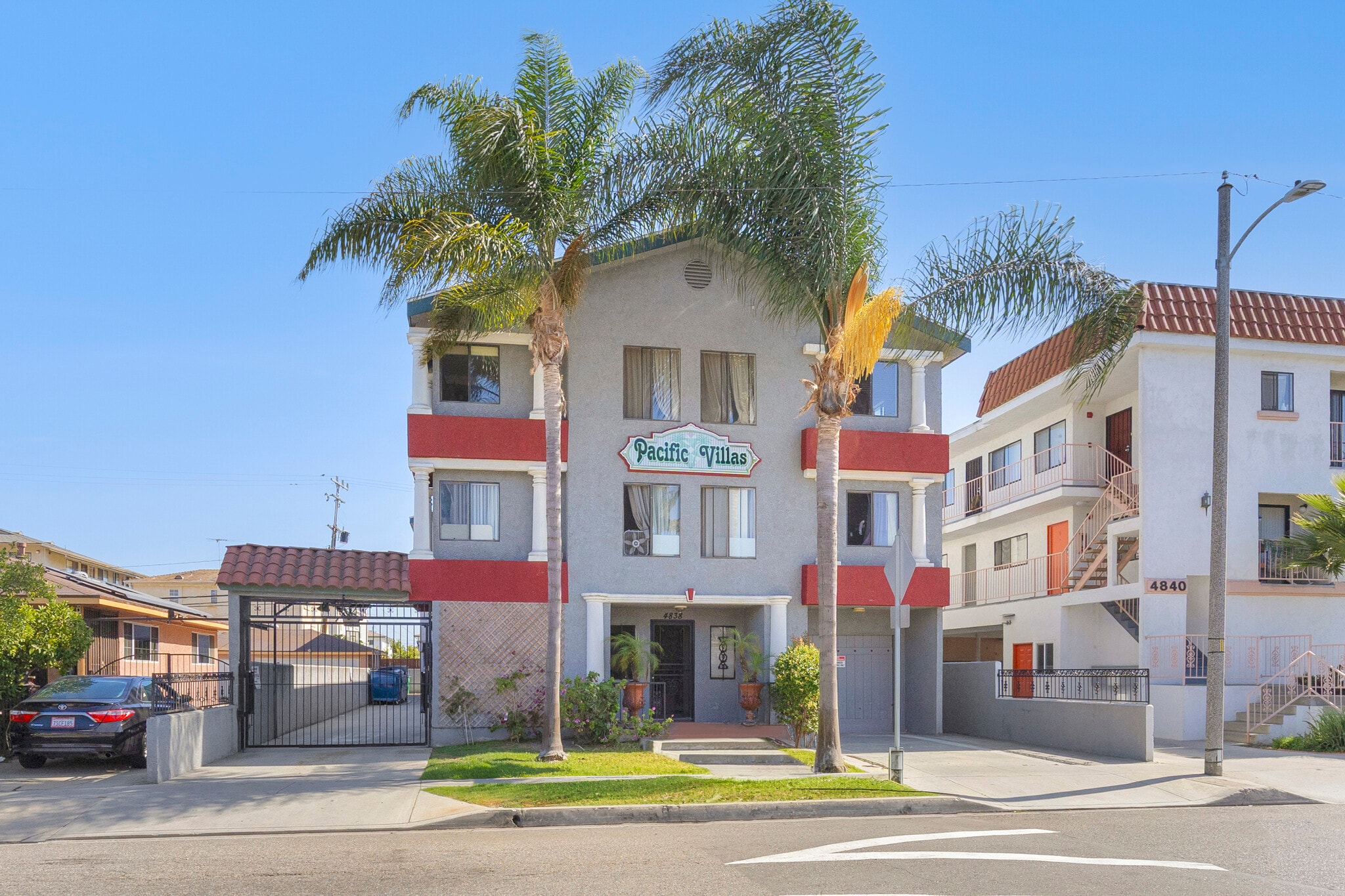 4838 W 118th St, Hawthorne, CA for Sale