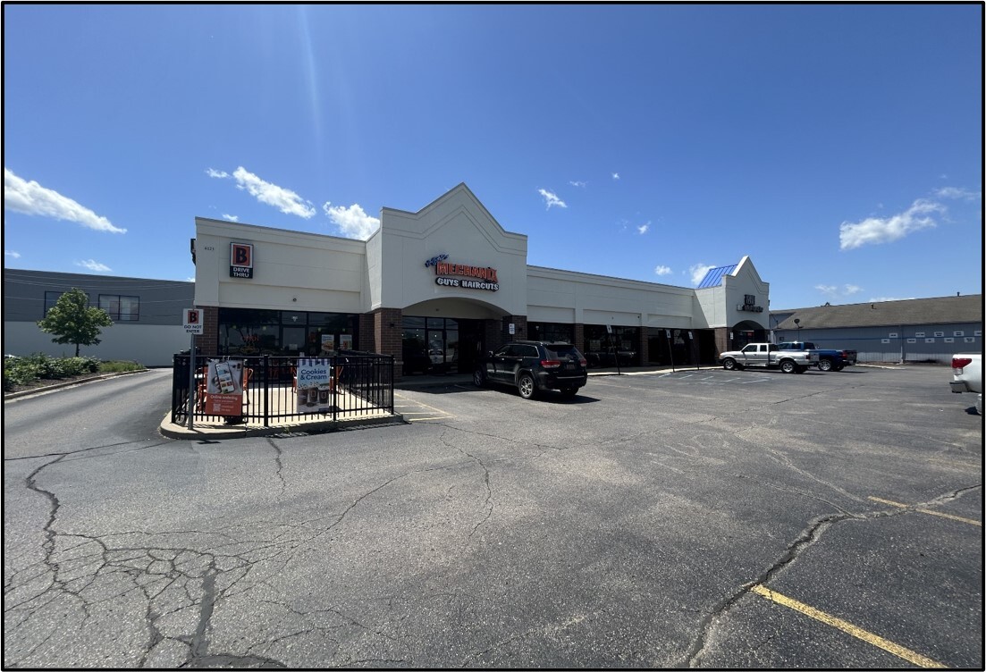 6123 Highland Rd, Waterford, MI for Rent