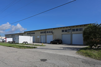 West Palm Beach, FL undefined - 1310 S Killian Dr