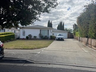 Newark, CA Assisted Livings - 35459 Cleremont Dr