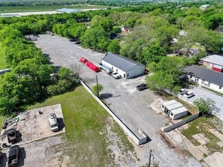 Whitesboro, TX Industrial - 816 E Main St