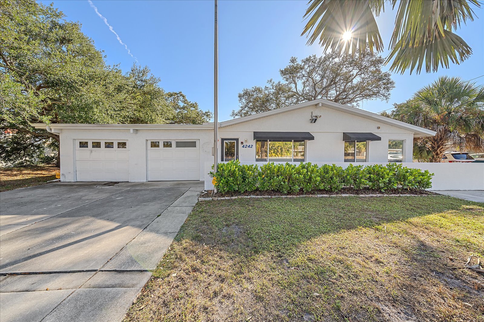 4242 McIntosh Ln, Sarasota, FL for Sale