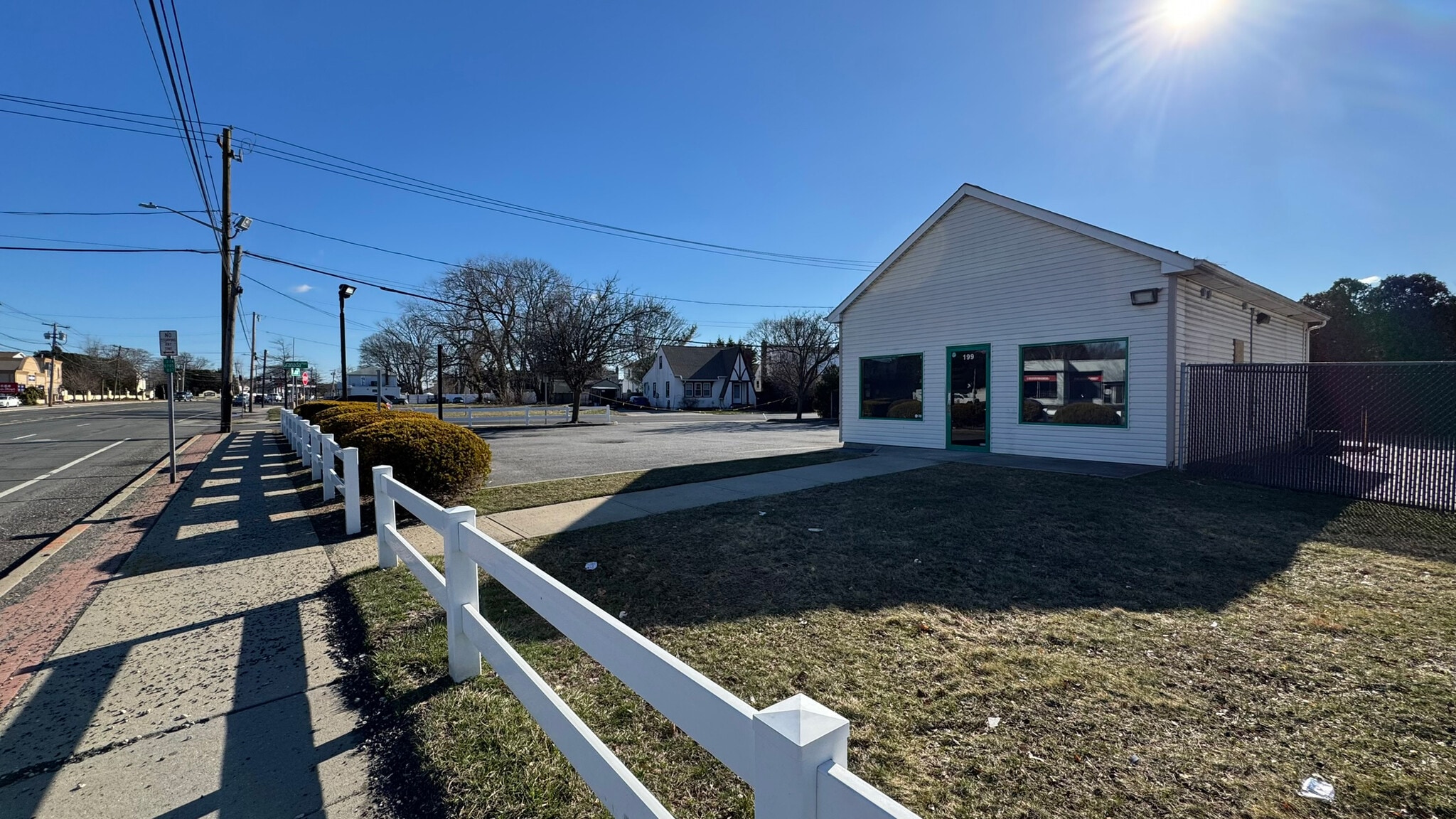 199 E Montauk Hwy, Lindenhurst, NY for Sale