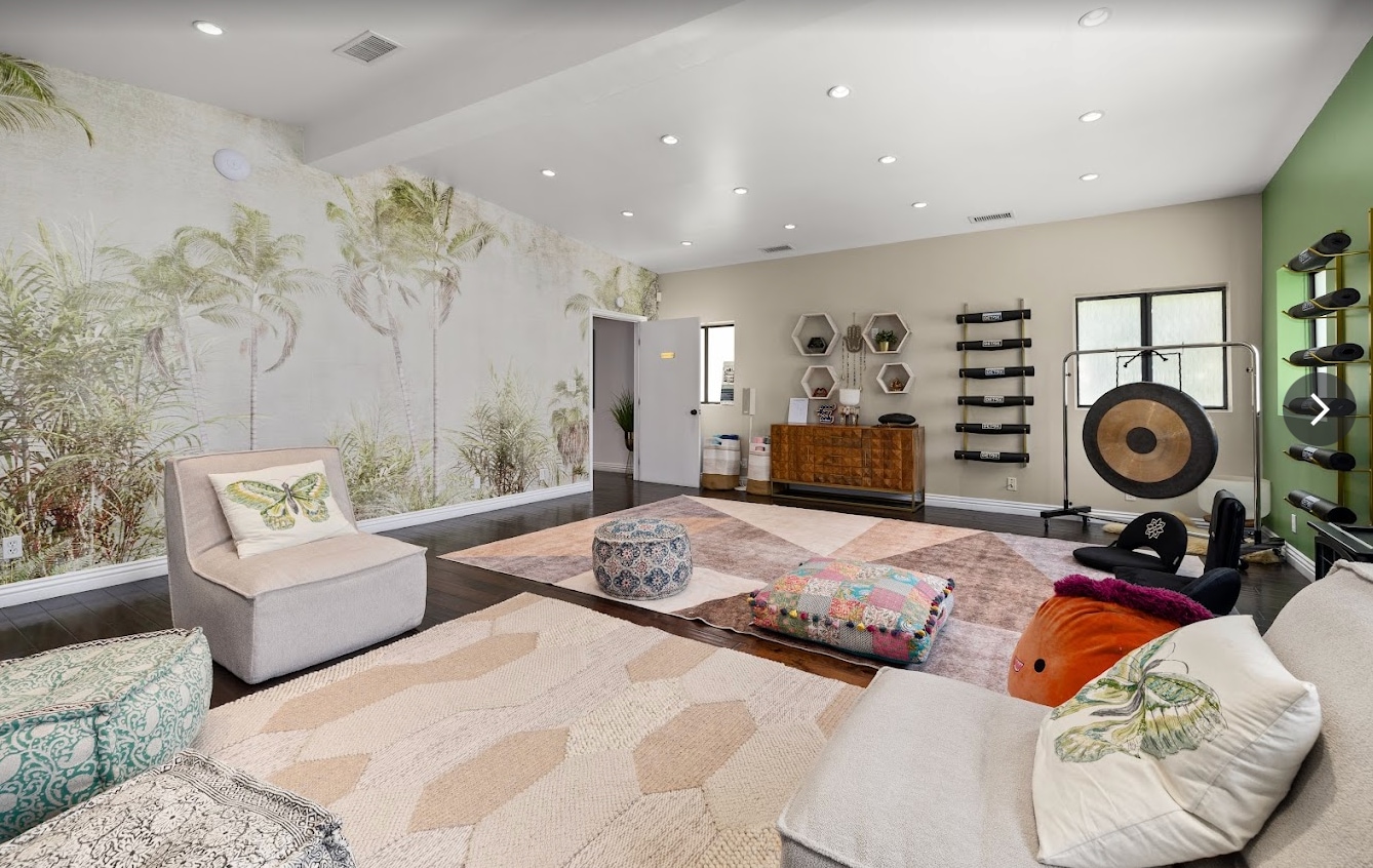 1776 N Highland Ave, Los Angeles, CA for Rent