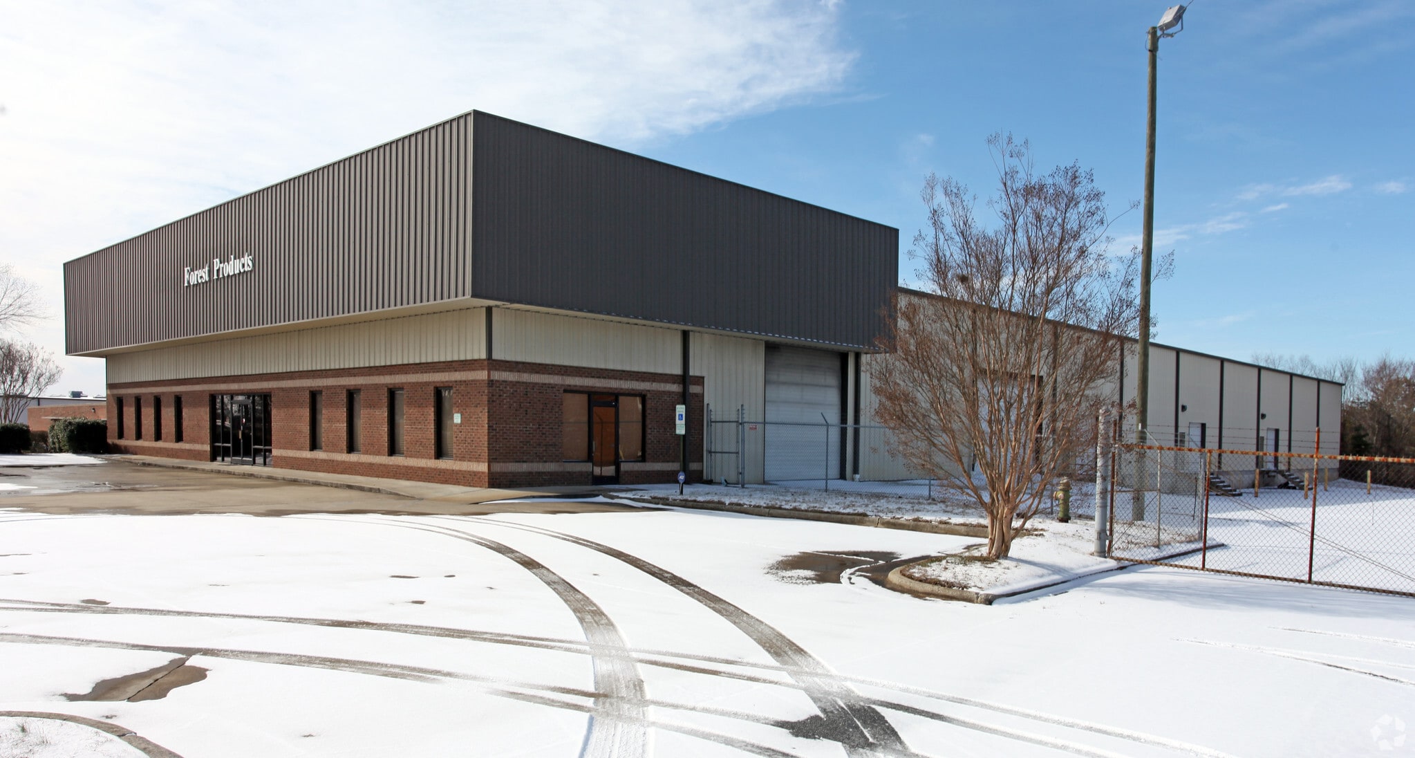 7600 Boeing Dr Greensboro, NC 27409 Industrial Property for Lease on