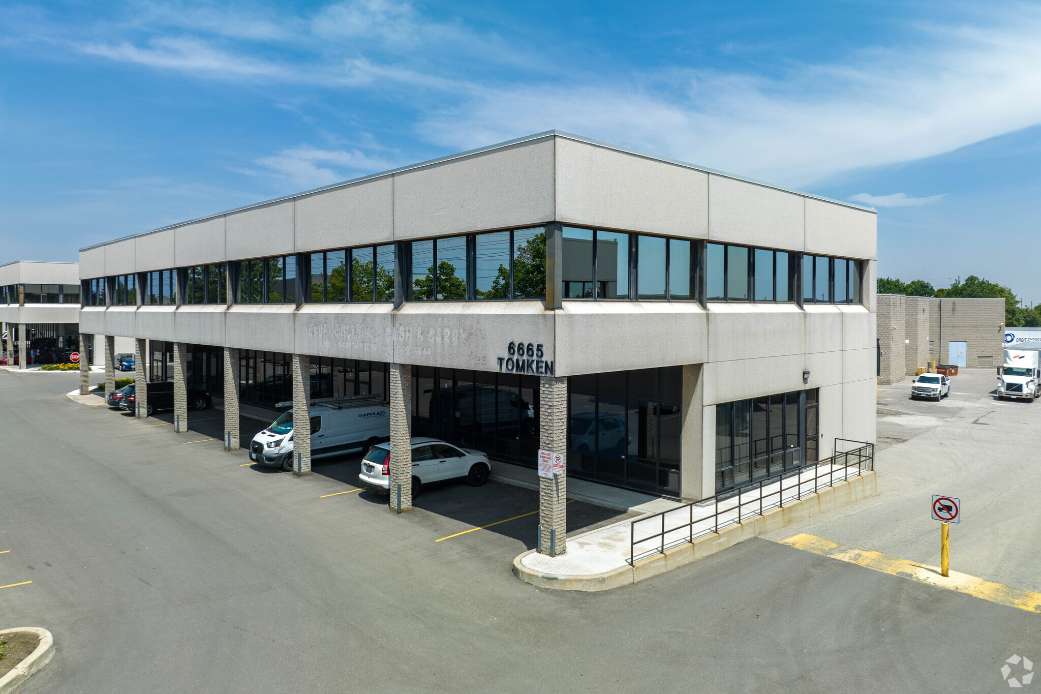 6665 Tomken Rd, Mississauga, ON for Rent
