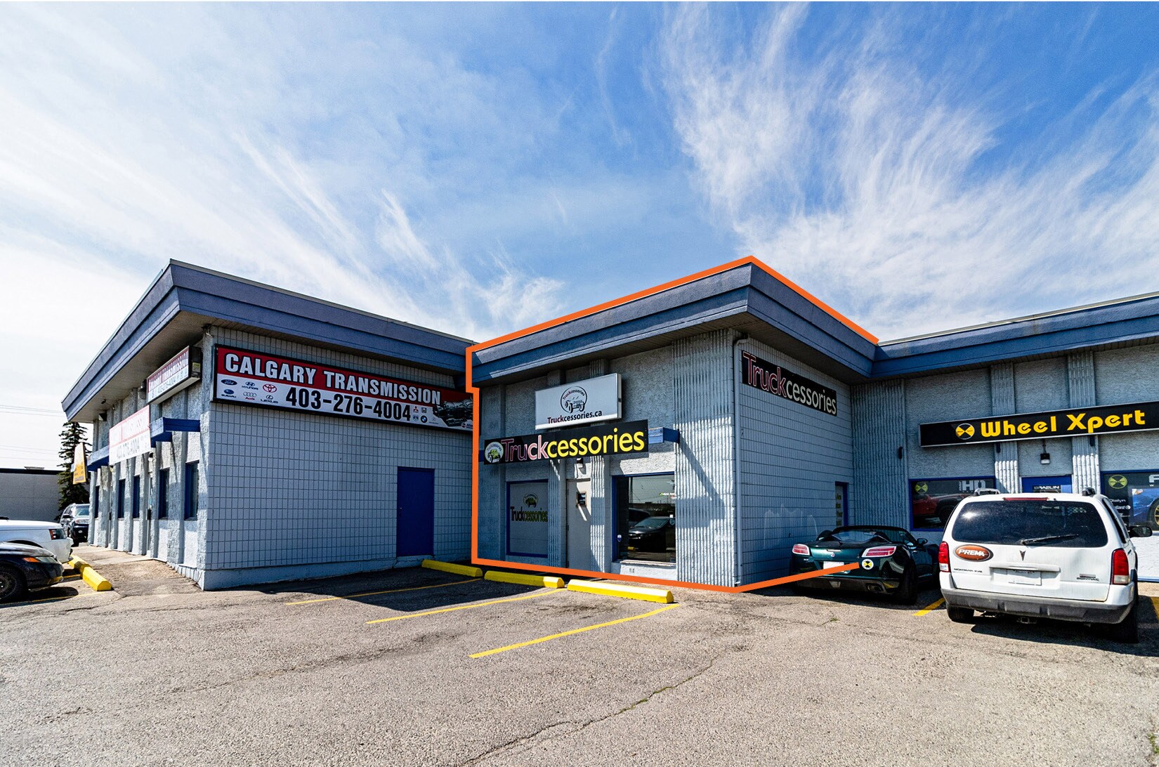 4135 Edmonton Trl NE, Calgary, AB for Rent