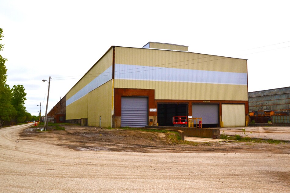 1001 College St, Madison, IL for Rent