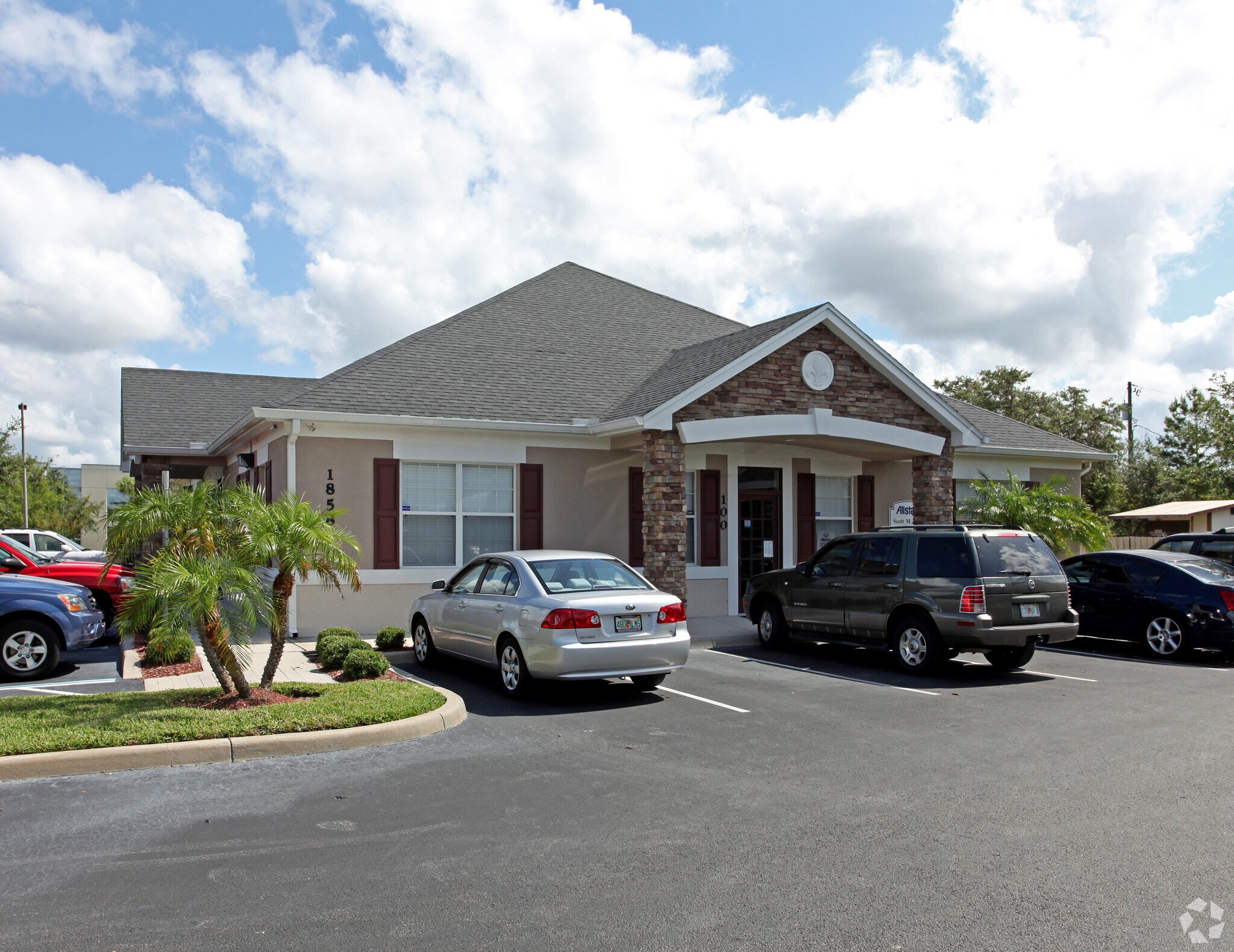 1858 N Alafaya Trl Orlando, FL 32826 Office Property for Sale on