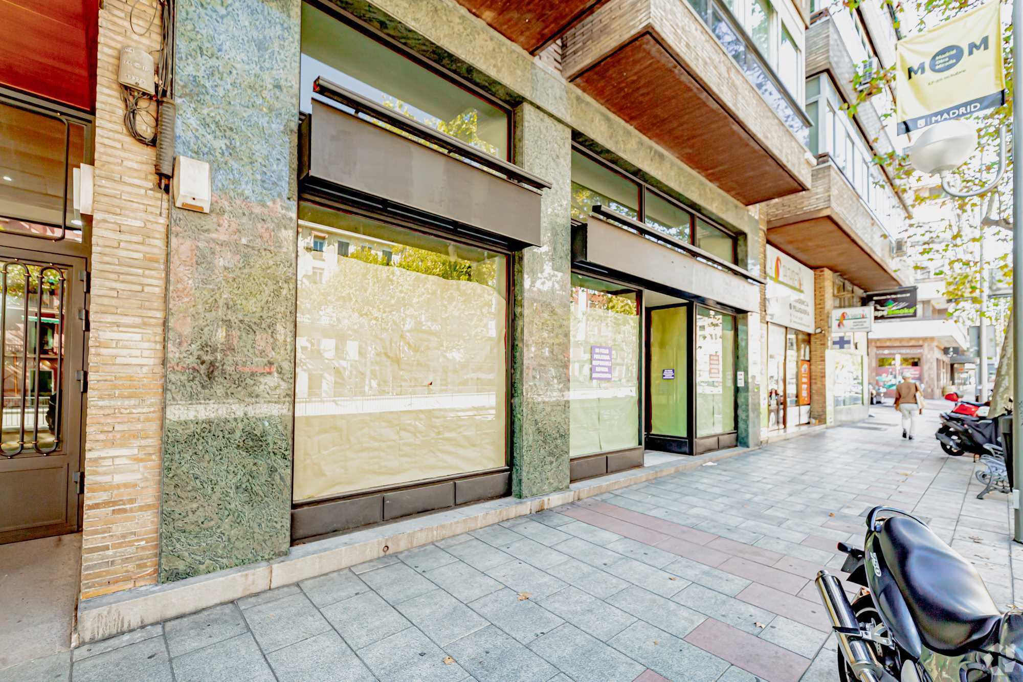 21 Calle de Francisco Silvela, Madrid, MAD for Sale