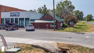 Collinsville, TX Retail - 108 W Hughes St