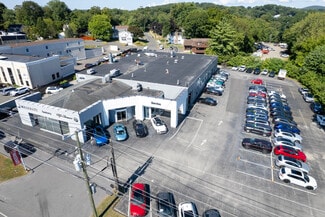 Danbury, CT Freestanding - 52 Newtown Rd