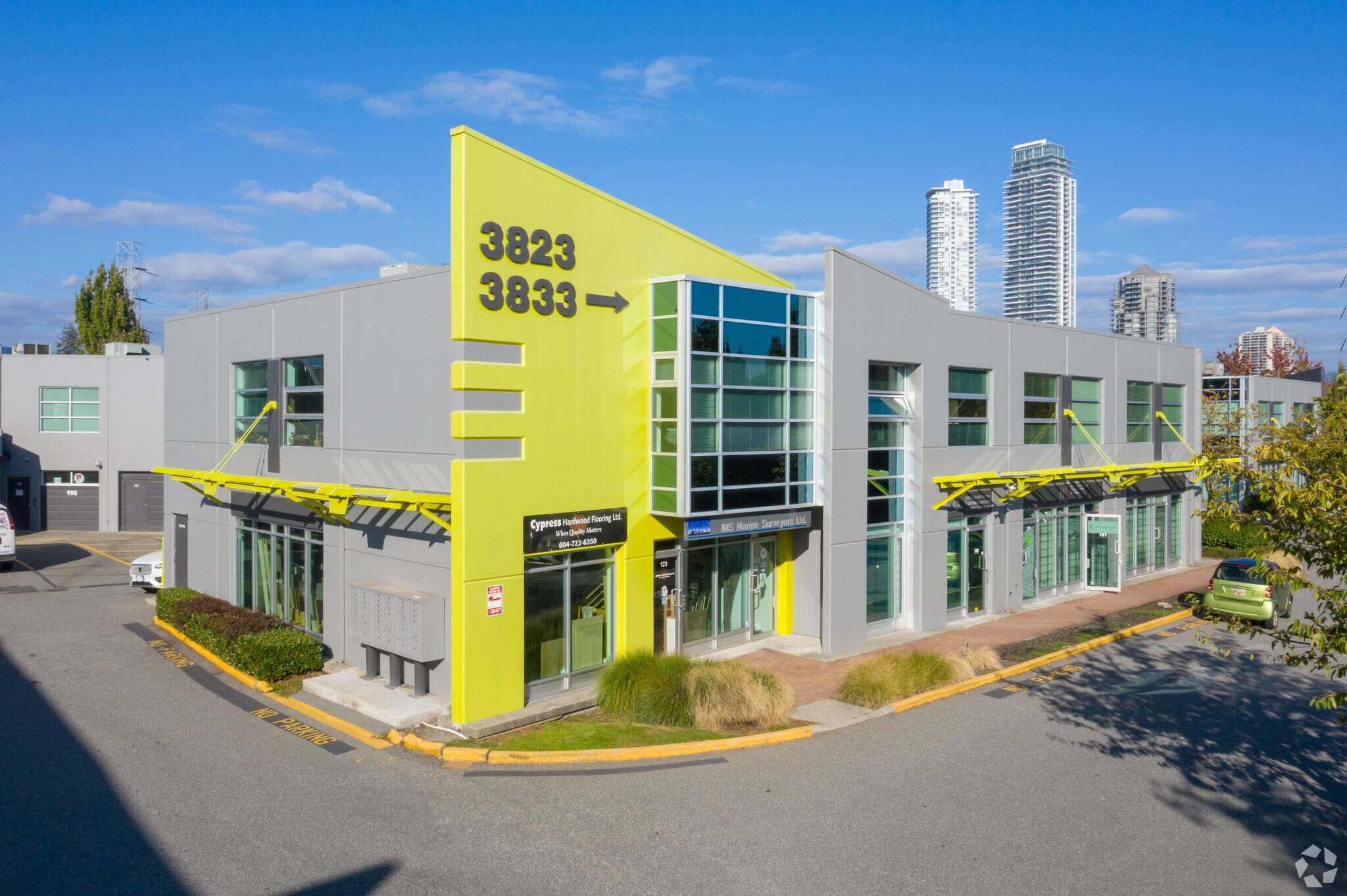 3823 Henning Dr, Burnaby, BC for Rent