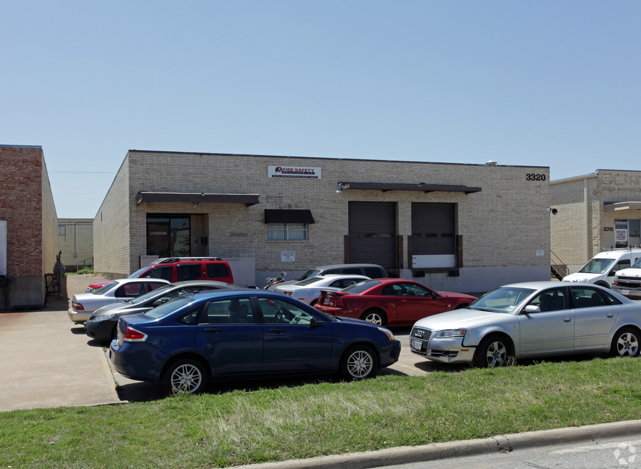 3320 Towerwood Dr, Farmers Branch, TX for Rent