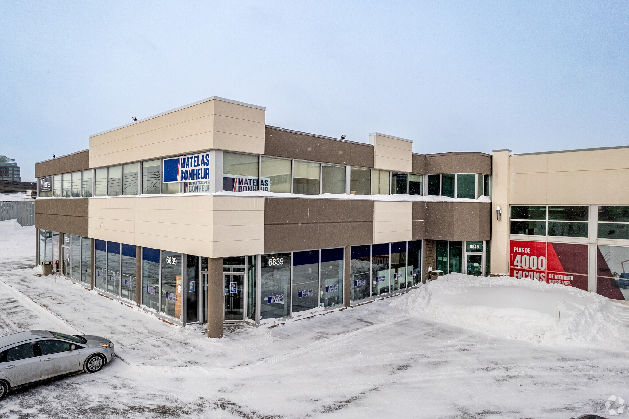 6835-6925 Rue Jean-Talon E, Montréal, QC for Rent