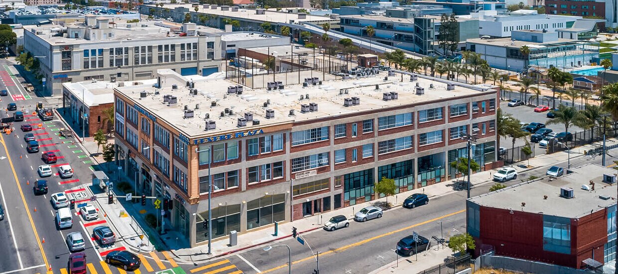 2222 S Figueroa St, Los Angeles, CA for Rent