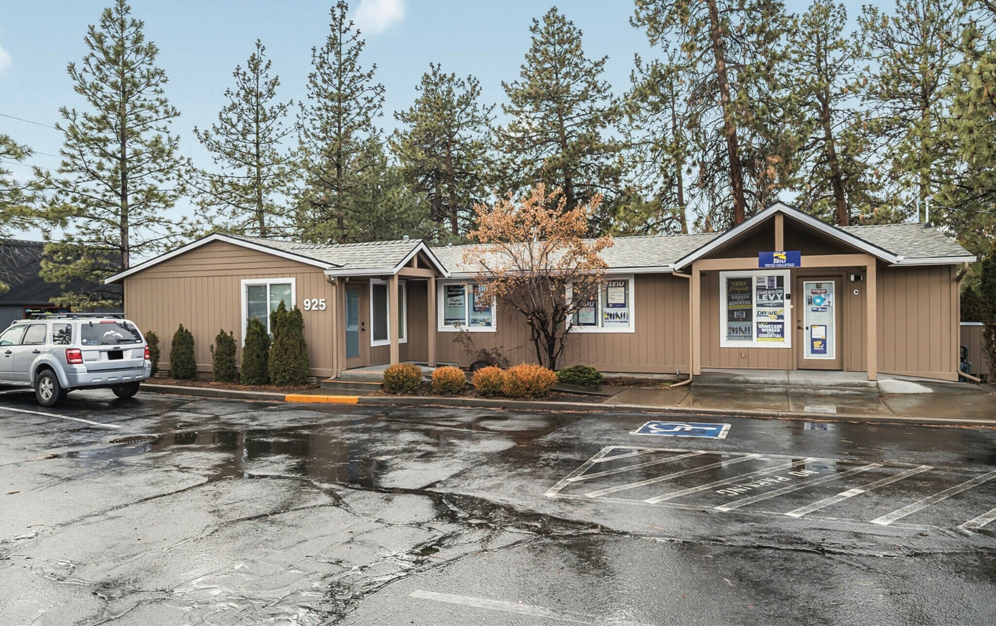 909 SE 2nd St, Bend, OR for Sale