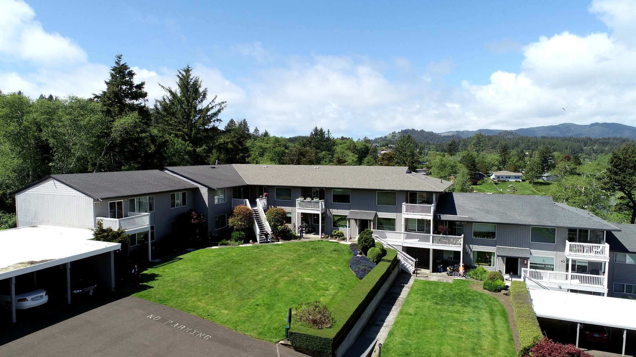 3456 NE West Devil's Lake Rd, Lincoln City, OR for Sale