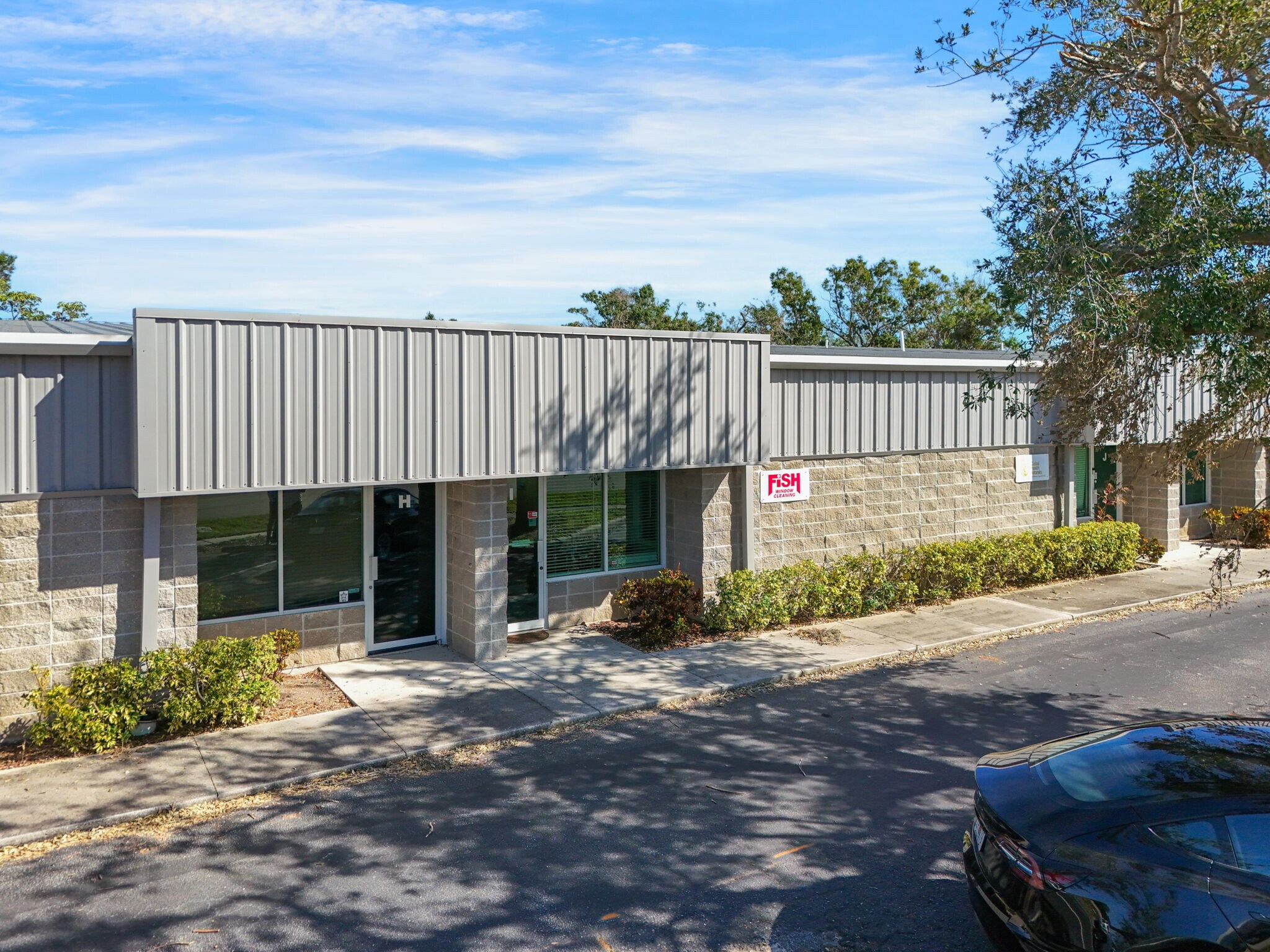 4545 Mariotti Ct Sarasota, FL 34233 Industrial Property for Sale on