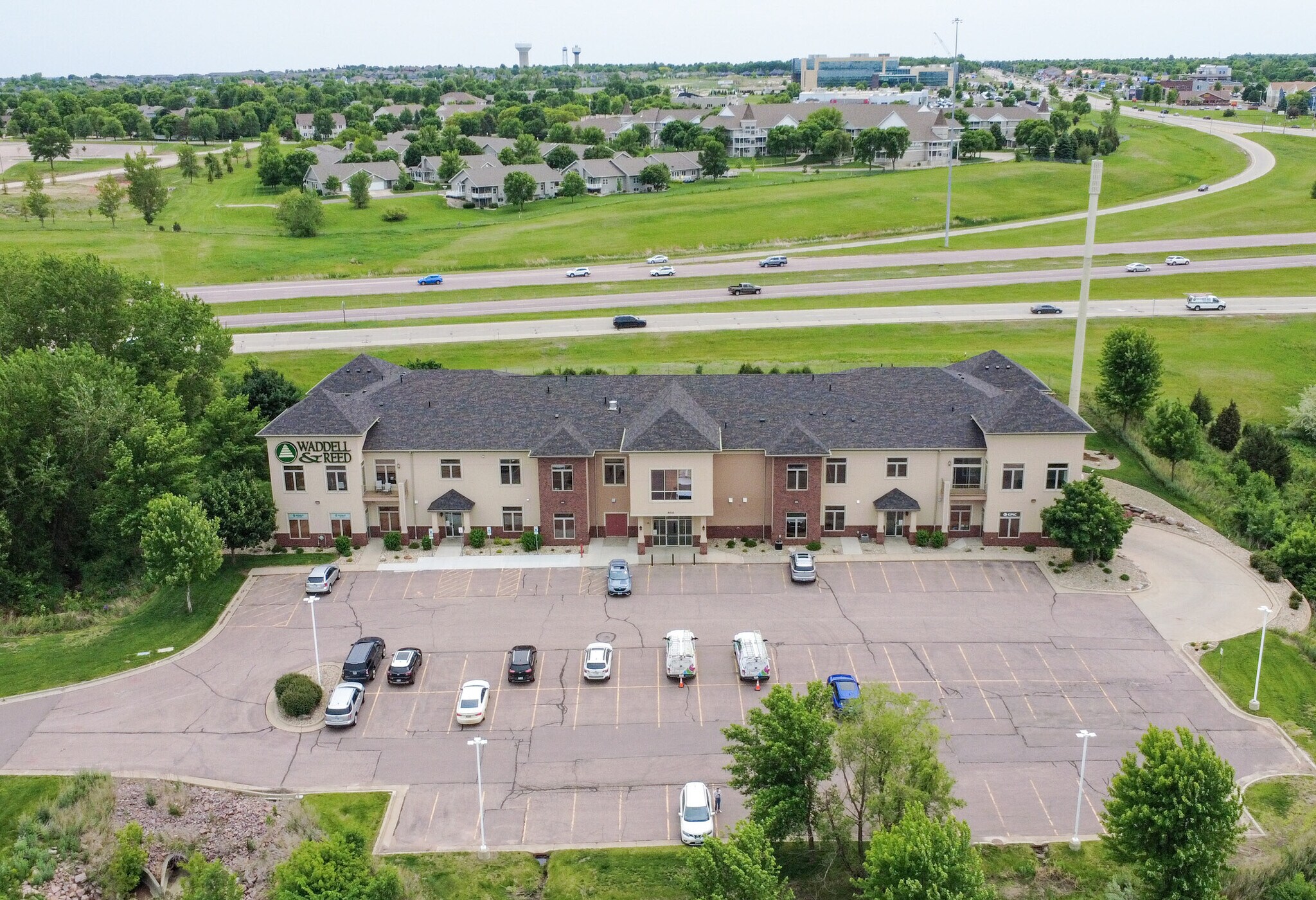 5032 S Bur Oak Pl, Sioux Falls, SD for Rent
