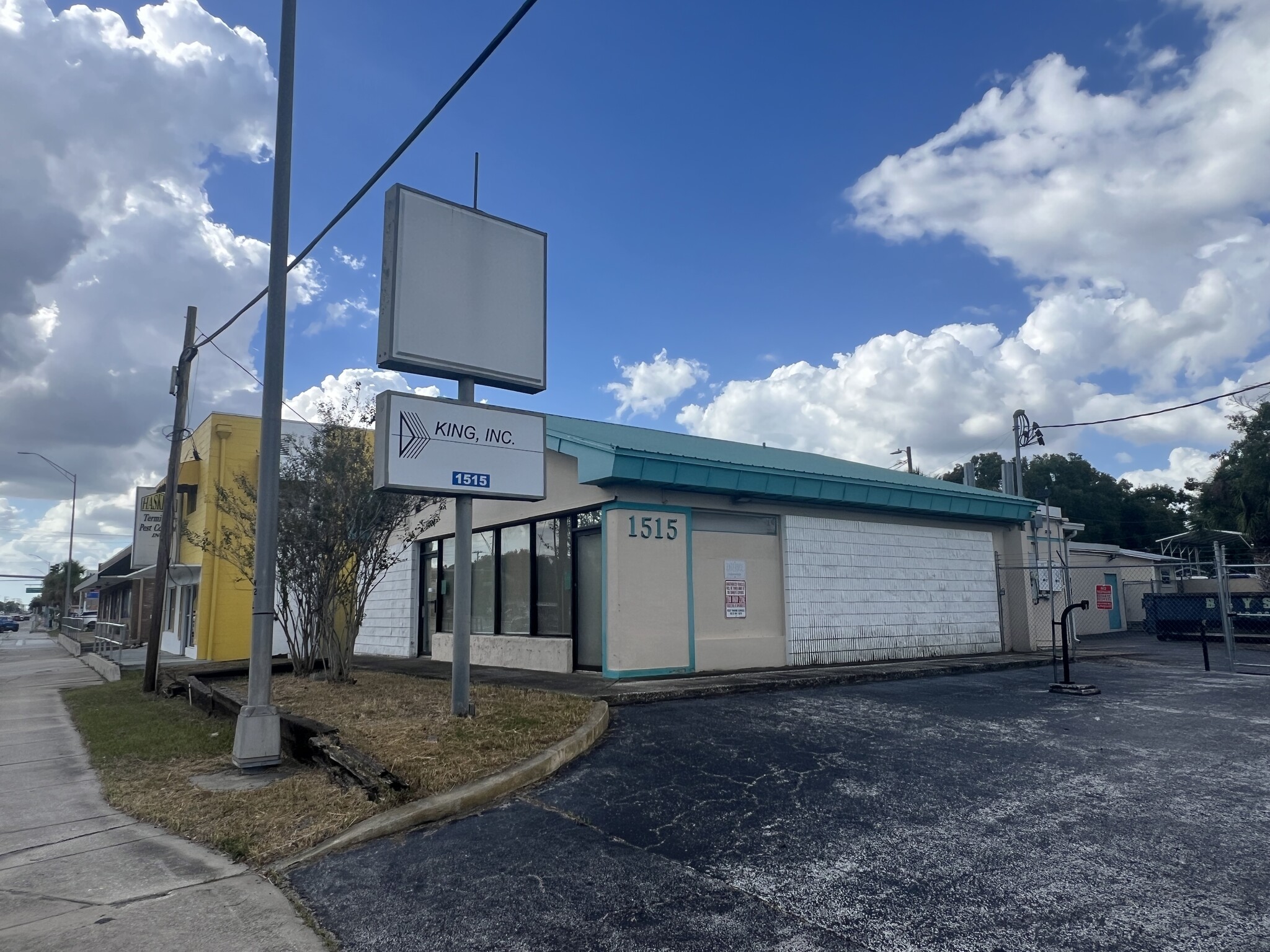 1515 W Hillsborough Ave, Tampa, FL for Sale