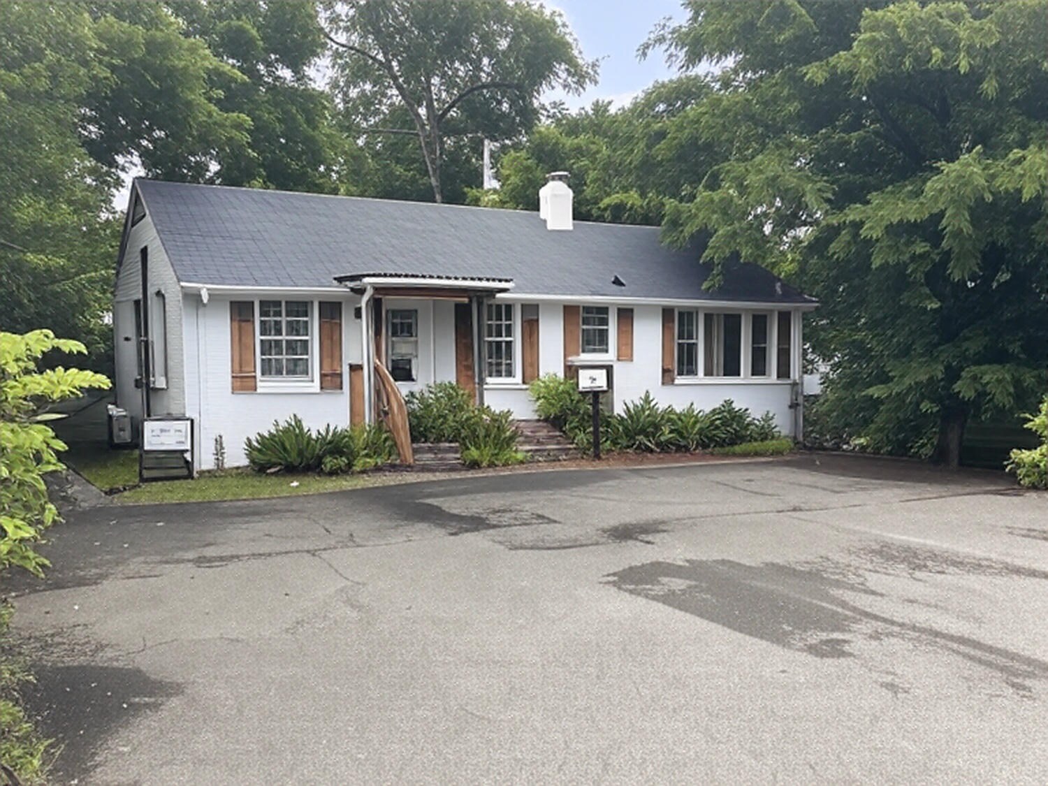 2815 Dogwood Pl, Nashville, TN for Sale