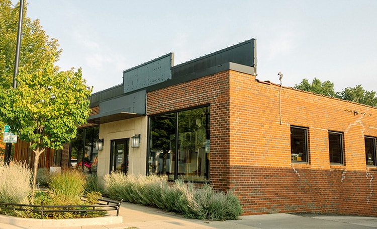 2817 Ingersoll Ave, Des Moines, IA for Rent