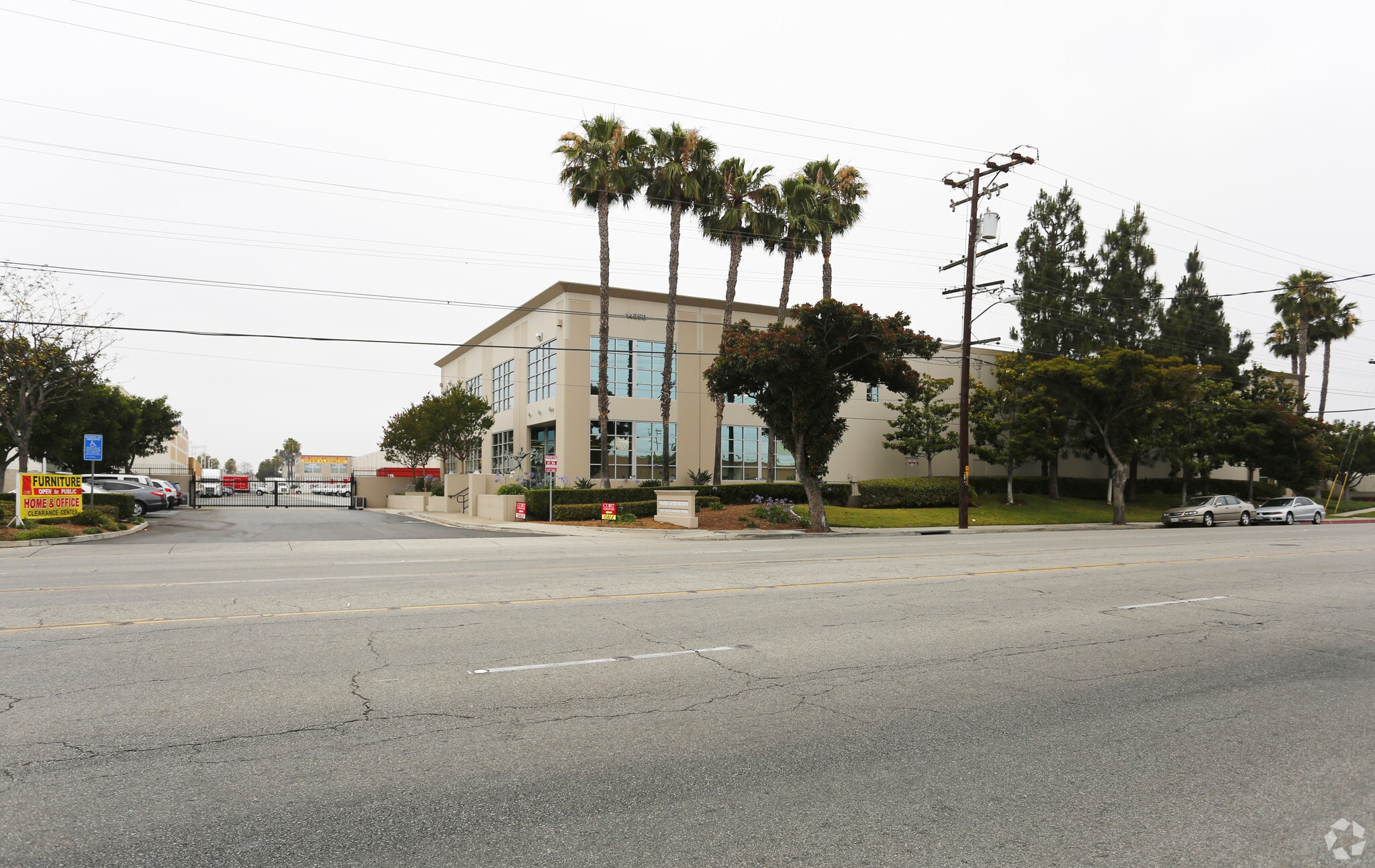 14350 Garfield Ave, Paramount, CA for Rent