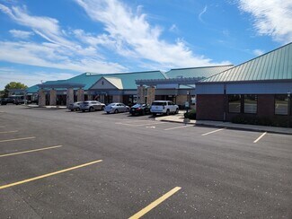 Pewaukee, WI Storefront Retail/Office - 2301-2359 Silvernail Rd