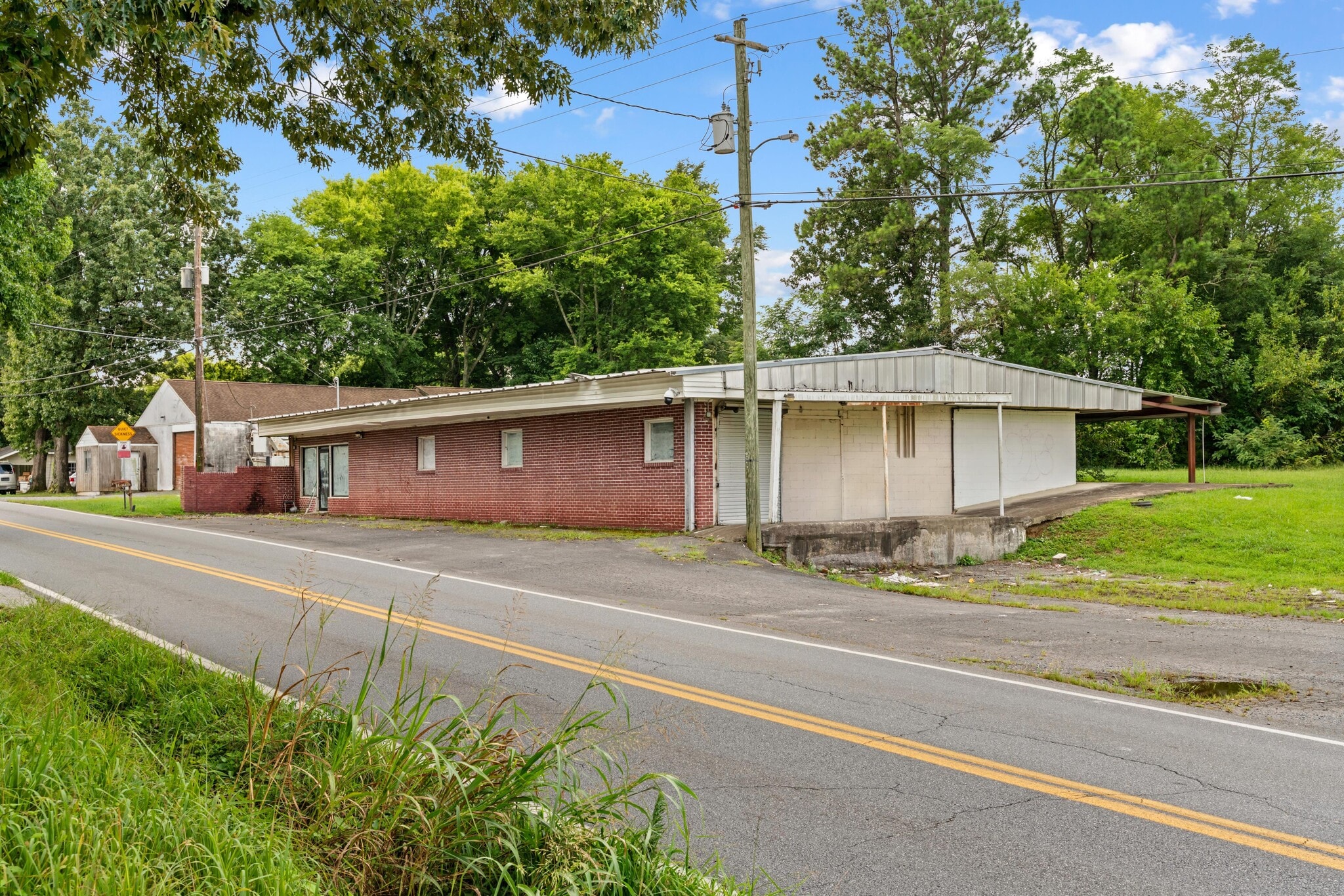 1402 Riverbend Rd, Dalton, GA for Sale