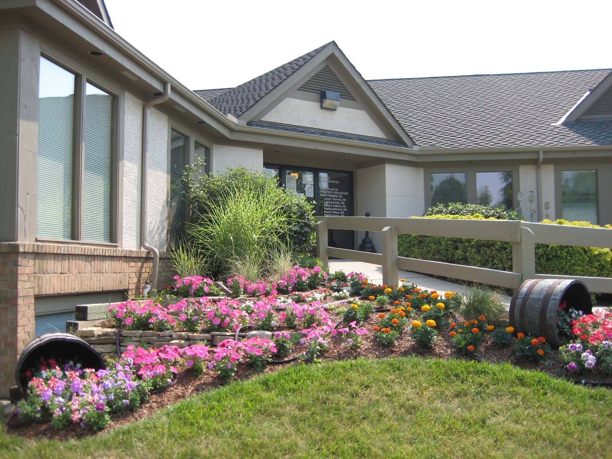 453 Waterbury Ct, Gahanna, OH for Rent