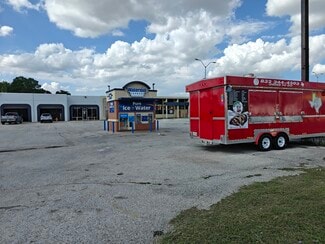 Pasadena, TX Storefront Retail/Office - 2123 Southmore Ave Pasadena, TX Storefront Retail/Office - 2123 Southmore Ave