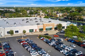 Broadview, IL Health Club - 200 Broadview Village Sq