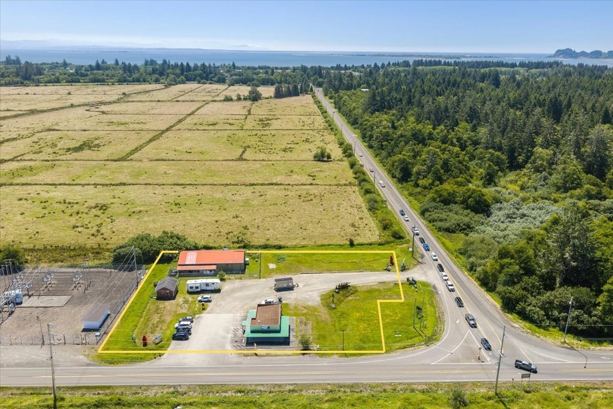 2546 US-101, Ilwaco, WA for Sale