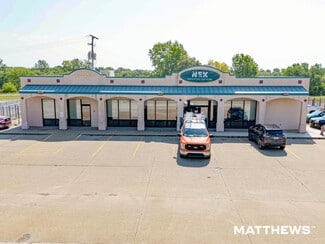Hiawatha, KS Service Station - 1205 S 1st St