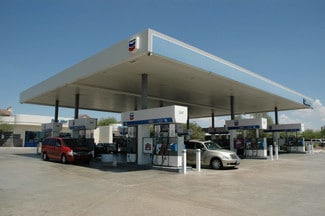 Phoenix, AZ Retail - 5002 E Chandler Blvd Phoenix, AZ Retail - 5002 E Chandler Blvd