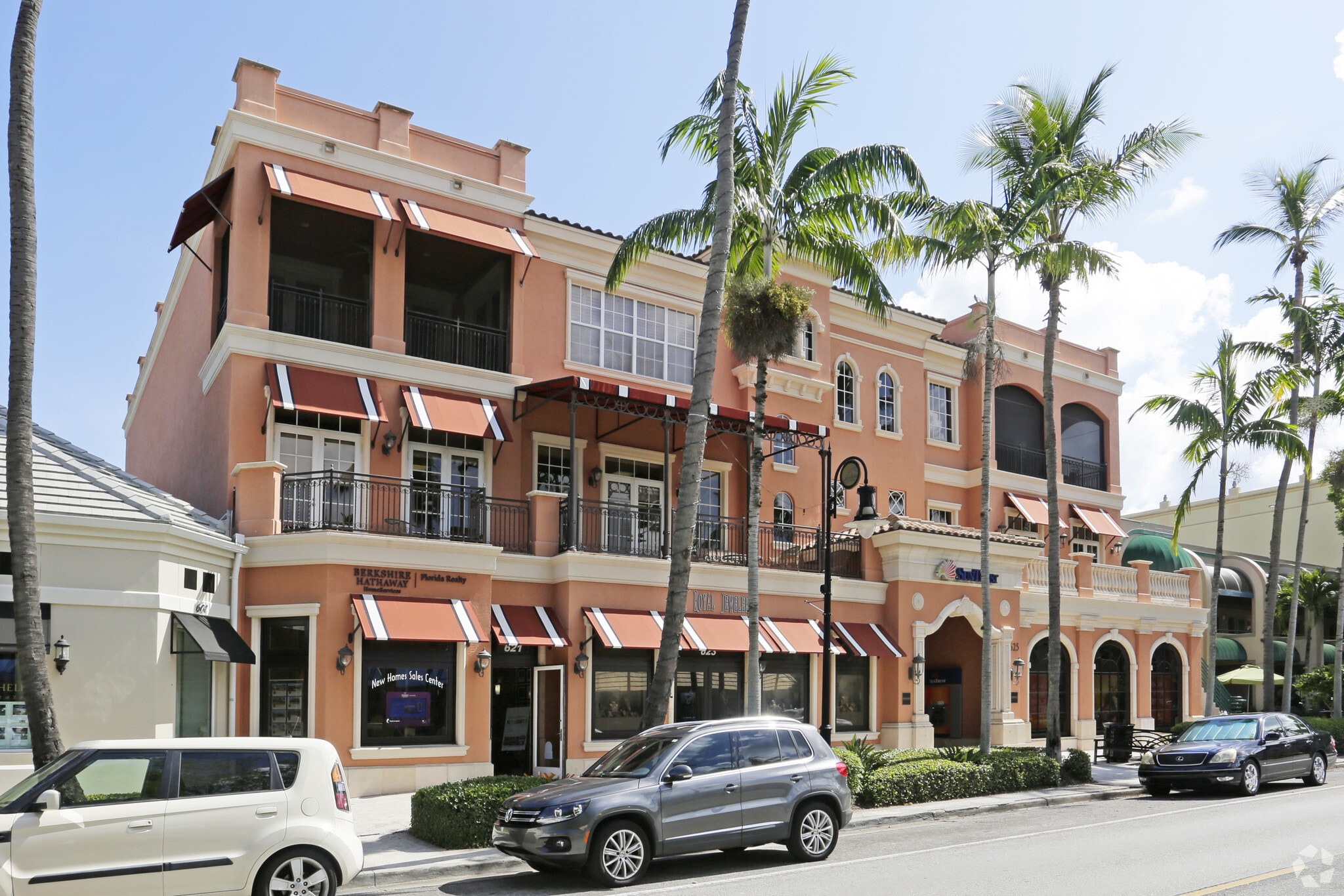 625 5th Ave S, Naples, FL for Rent