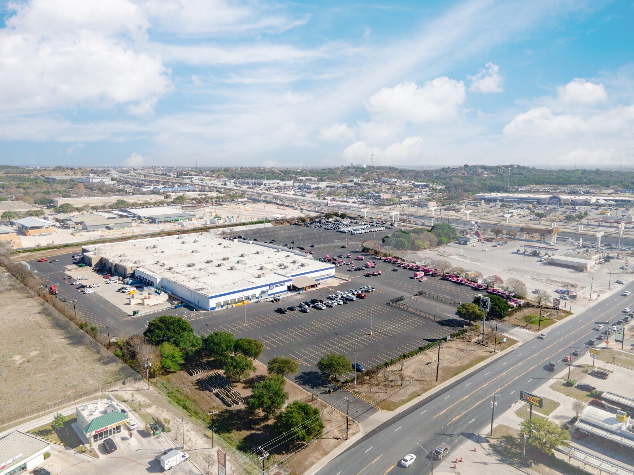 11711 IH 35 N, San Antonio, TX for Rent